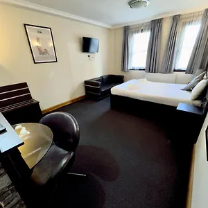 Epsilon 3* London